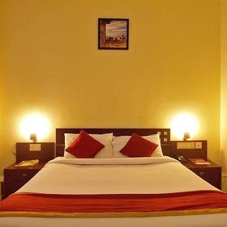 Maya International Mangalore Exterior foto